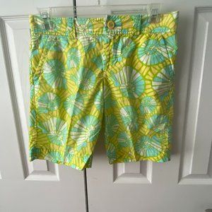 Lilly Pulitzer Shorts Sz 6